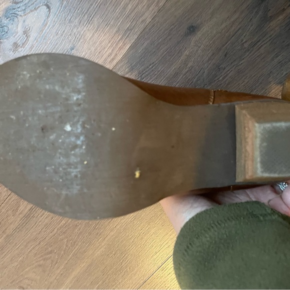 NOT RATED. HEELED ANKLE BOOTIES! SIZE 9 - Picture 8 of 11